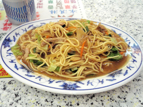 士林夜市･焼ソバと海老チャーハン