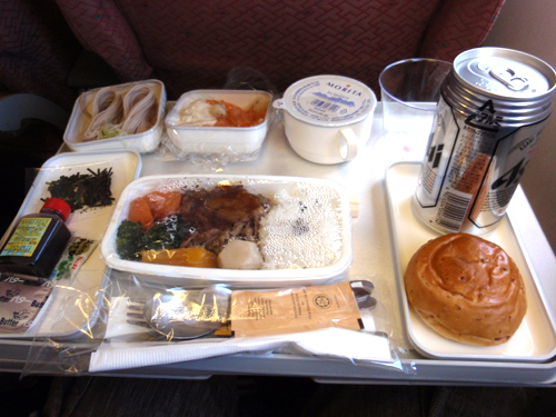機内と機内食