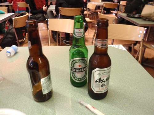 ナシゴレンと8AU$のビール