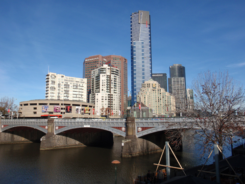 朝のFlinders Street