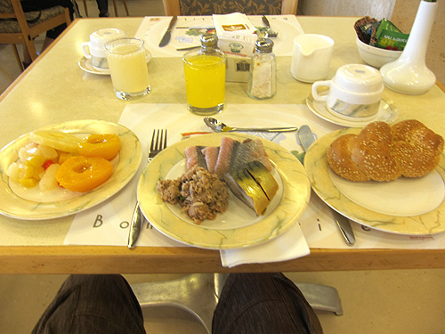 朝食とメール