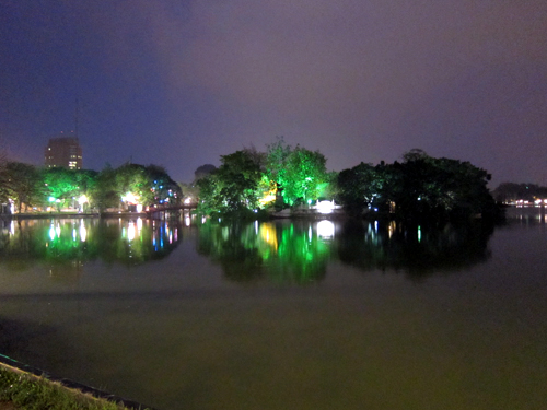 夜の雑踏