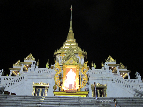Wat Traimit