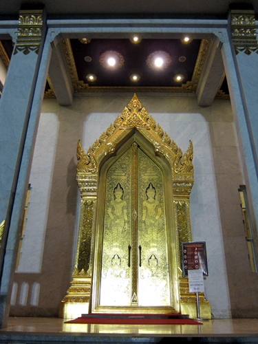 Wat Traimit