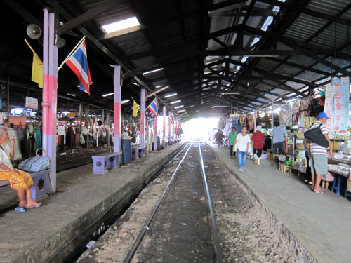 MahaChai駅
