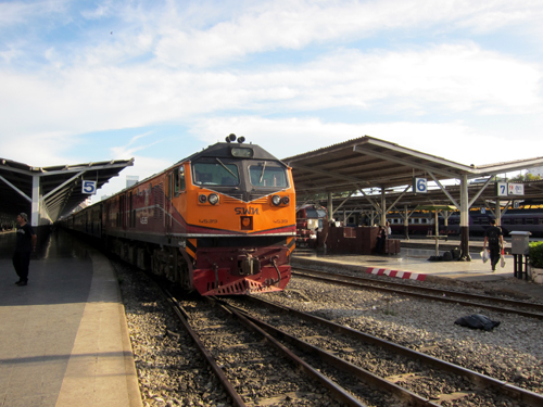 Hua Lamphong Station